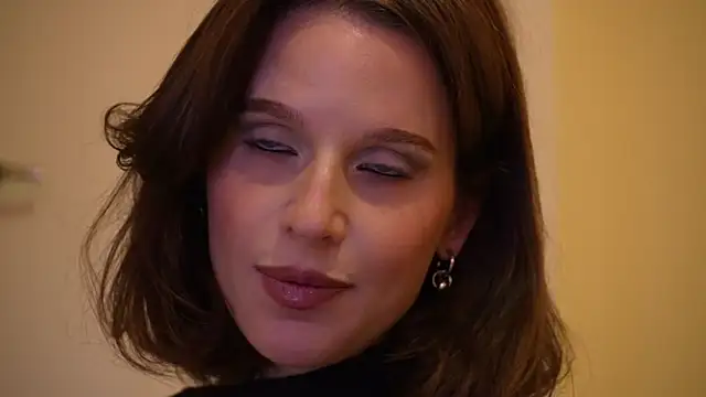 Snapshot of ellaa91 chatting on 17, 6, 2026 ellaa91 online show from 17, 6, 2026
