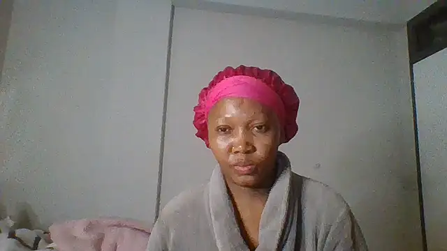 Snapshot of CouplesX96xx chatting on 2, 5, 2026 CouplesX96xx online show from 2, 5, 2026