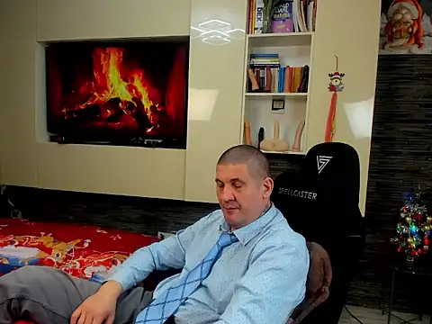 SpartacusDaddy48 online show from 8, 1, 2026