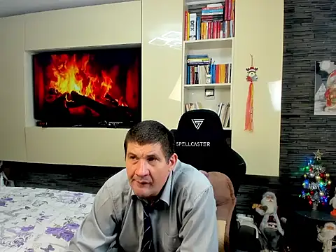 Snapshot of SpartacusDaddy48 chatting on 14, 2, 2026 SpartacusDaddy48 online show from 14, 2, 2026