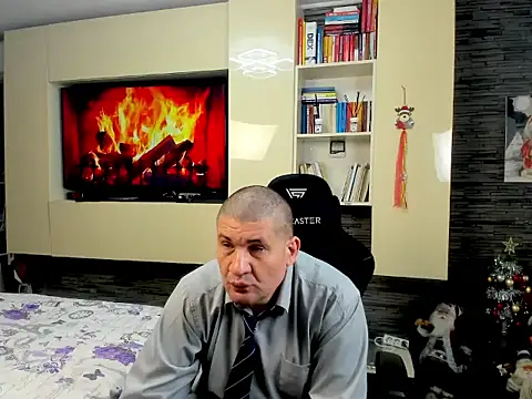 Snapshot of SpartacusDaddy48 chatting on 19, 2, 2026 SpartacusDaddy48 online show from 19, 2, 2026