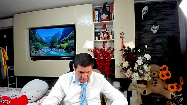 SpartacusDaddy48 online show from 2, 6, 2026