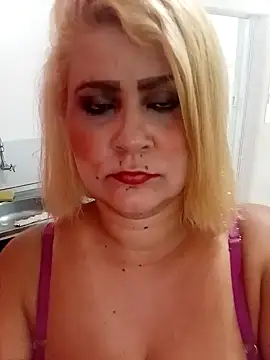 Snapshot of flavinhasensual chatting on 18, 11, 2025 flavinhasensual online show from 18, 11, 2025