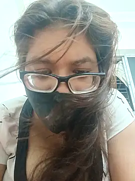 Elie couple143 online show from 12, 9, 2025