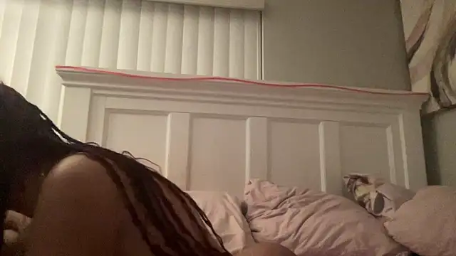 sweetnjuicyyy online show from 13, 9, 2025