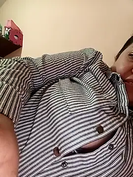 Caroomoom27 online show from 26, 11, 2025