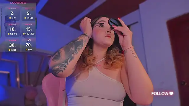 lunaarose online show from 8, 11, 2025