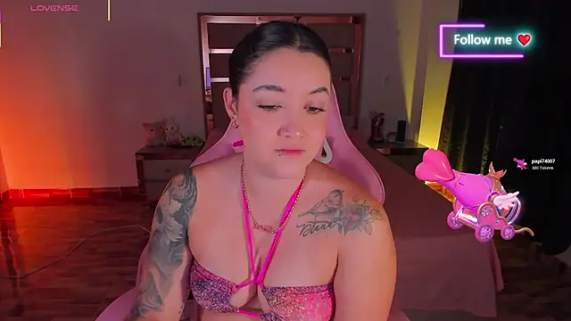 lunaarose online show from 10, 2, 2026