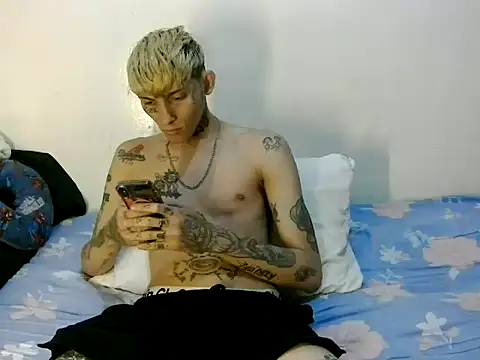 Snapshot of KinkyLatinCock chatting on 24, 9, 2025 KinkyLatinCock online show from 24, 9, 2025