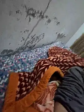 Snapshot of desir3dlund chatting on 15, 11, 2025 desir3dlund online show from 15, 11, 2025