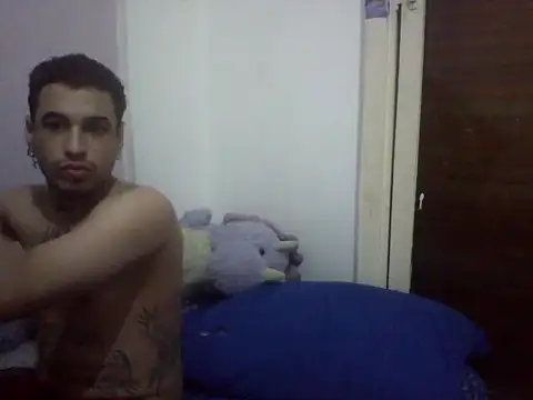 Snapshot of Amorrochyz chatting on 8, 9, 2025 Amorrochyz online show from 8, 9, 2025