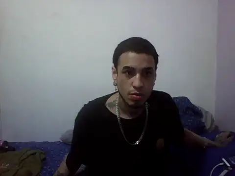 Snapshot of Amorrochyz chatting on 4, 10, 2025 Amorrochyz online show from 4, 10, 2025