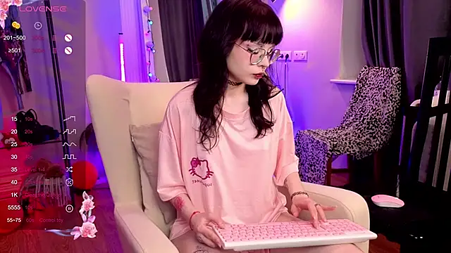 Misa Perfect online show from 15, 11, 2025