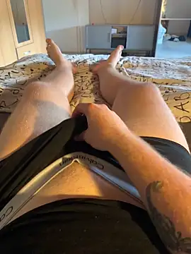Snapshot of YoungDick004 chatting on 19, 10, 2025 YoungDick004 online show from 19, 10, 2025