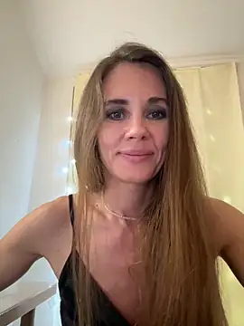 LucieMack online show from 26, 9, 2025