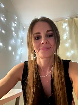 LucieMack online show from 30, 9, 2025