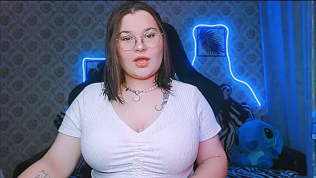 InLoveWithLife26 online show from 17, 9, 2025