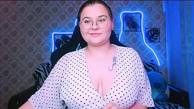 InLoveWithLife26 online show from 15, 11, 2025