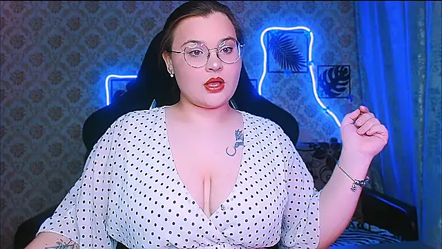 InLoveWithLife26 online show from 16, 3, 2026