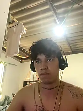 Snapshot of mavis21xxx chatting on 25, 10, 2025 mavis21xxx online show from 25, 10, 2025