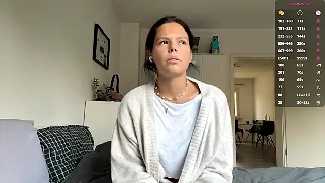 MaydaCornwall online show from 10, 10, 2025