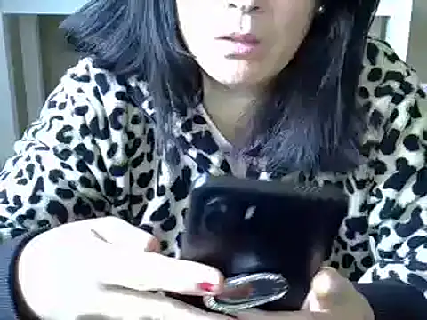 Snapshot of ITALIANASISIXX chatting on 10, 11, 2025 ITALIANASISIXX online show from 10, 11, 2025