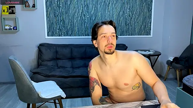 VelvetMiley online show from 18, 5, 2026