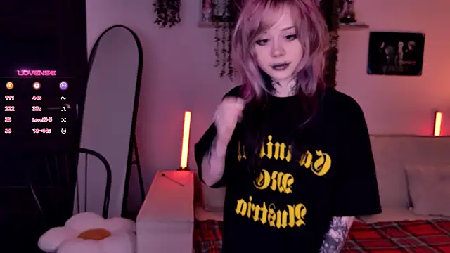 Lollyshy online show from 18, 11, 2025