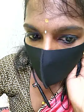 Snapshot of Honey_rosetamil chatting on 31, 5, 2026 Honey rosetamil online show from 31, 5, 2026