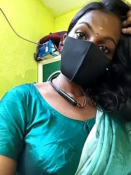 Snapshot of Honey_rosetamil chatting on 19, 6, 2026 Honey rosetamil online show from 19, 6, 2026