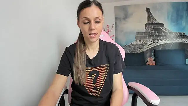 Snapshot of RheaEtthan chatting on 23, 3, 2026 RheaEtthan online show from 23, 3, 2026