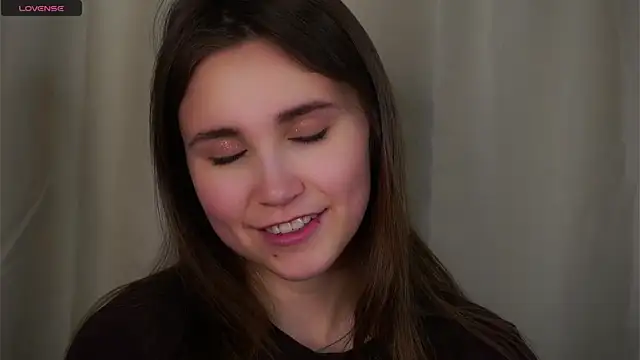 Snapshot of EthalFlowers chatting on 29, 11, 2025 EthalFlowers online show from 29, 11, 2025