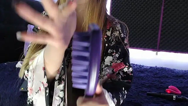 karlamoon23 online show from 9, 10, 2025