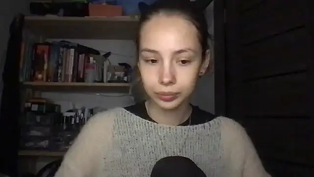 Yuna5343 online show from 11, 11, 2025