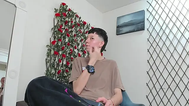 Snapshot of LiamBrown09 chatting on 6, 7, 2026 LiamBrown09 online show from 6, 7, 2026