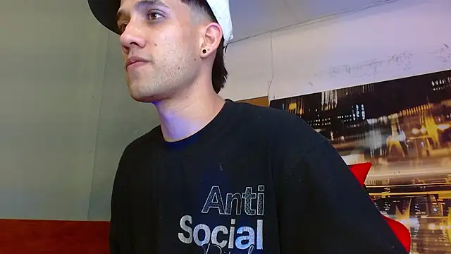 Snapshot of alexgiraldo__ chatting on 1, 8, 2026 alexgiraldo online show from 1, 8, 2026