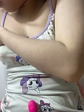 SiennaQueen18 online show from 17, 10, 2025