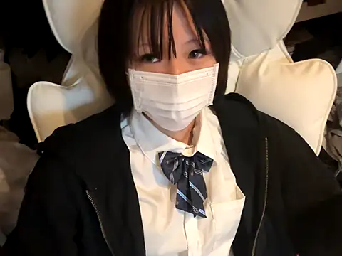 Snapshot of kabikabi_makaron chatting on 31, 10, 2025 kabikabi makaron online show from 31, 10, 2025