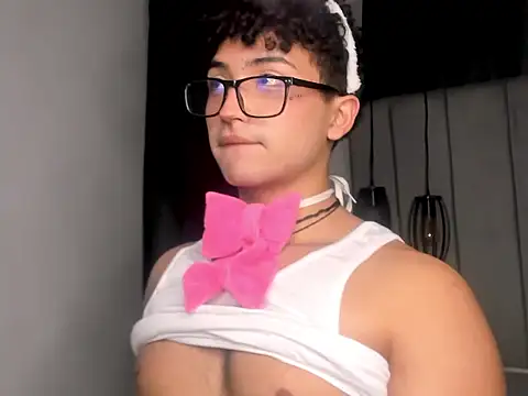 Snapshot of Valentin0_3 chatting on 31, 10, 2025 Valentin0 3 online show from 31, 10, 2025