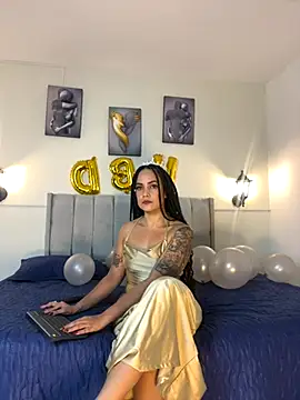 Snapshot of Samara_Hadi_ chatting on 5, 11, 2025 Samara Hadi online show from 5, 11, 2025