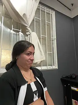 Snapshot of Alyha_Cortes chatting on 4, 2, 2026 Alyha Cortes online show from 4, 2, 2026