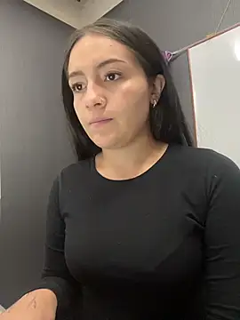 Snapshot of Alyha_Cortes chatting on 13, 2, 2026 Alyha Cortes online show from 13, 2, 2026