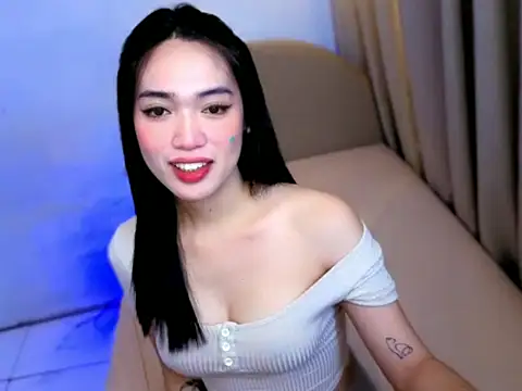 Snapshot of Madmoisellex chatting on 25, 5, 2026 Madmoisellex online show from 25, 5, 2026