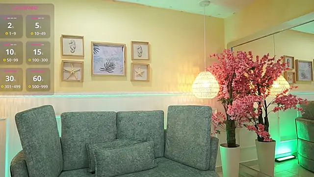 Snapshot of LoonaNyx chatting on 10, 9, 2025 LoonaNyx online show from 10, 9, 2025