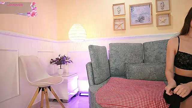 Snapshot of LoonaNyx chatting on 25, 9, 2025 LoonaNyx online show from 25, 9, 2025