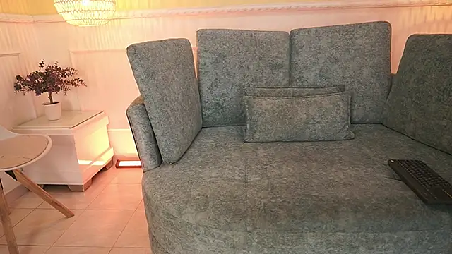 Snapshot of LoonaNyx chatting on 29, 9, 2025 LoonaNyx online show from 29, 9, 2025