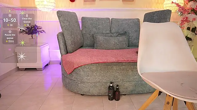 Snapshot of LoonaNyx chatting on 29, 11, 2025 LoonaNyx online show from 29, 11, 2025