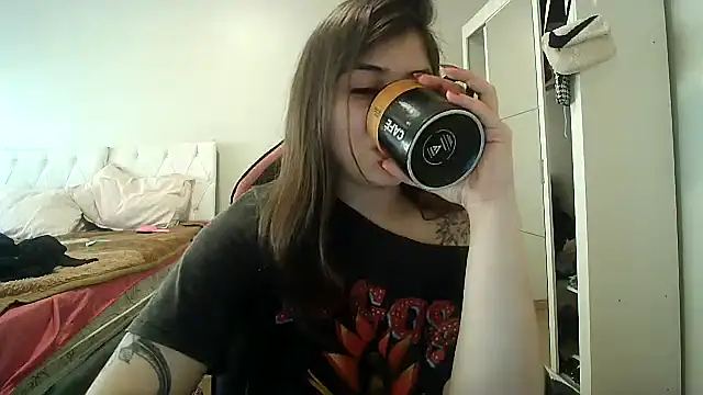 Snapshot of Becca_B chatting on 7, 10, 2025 Becca B online show from 7, 10, 2025