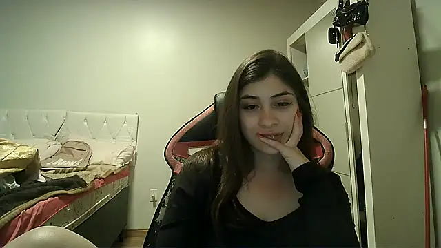 Snapshot of Becca_B chatting on 21, 10, 2025 Becca B online show from 21, 10, 2025