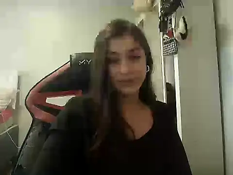 Snapshot of Becca_B chatting on 22, 11, 2025 Becca B online show from 22, 11, 2025